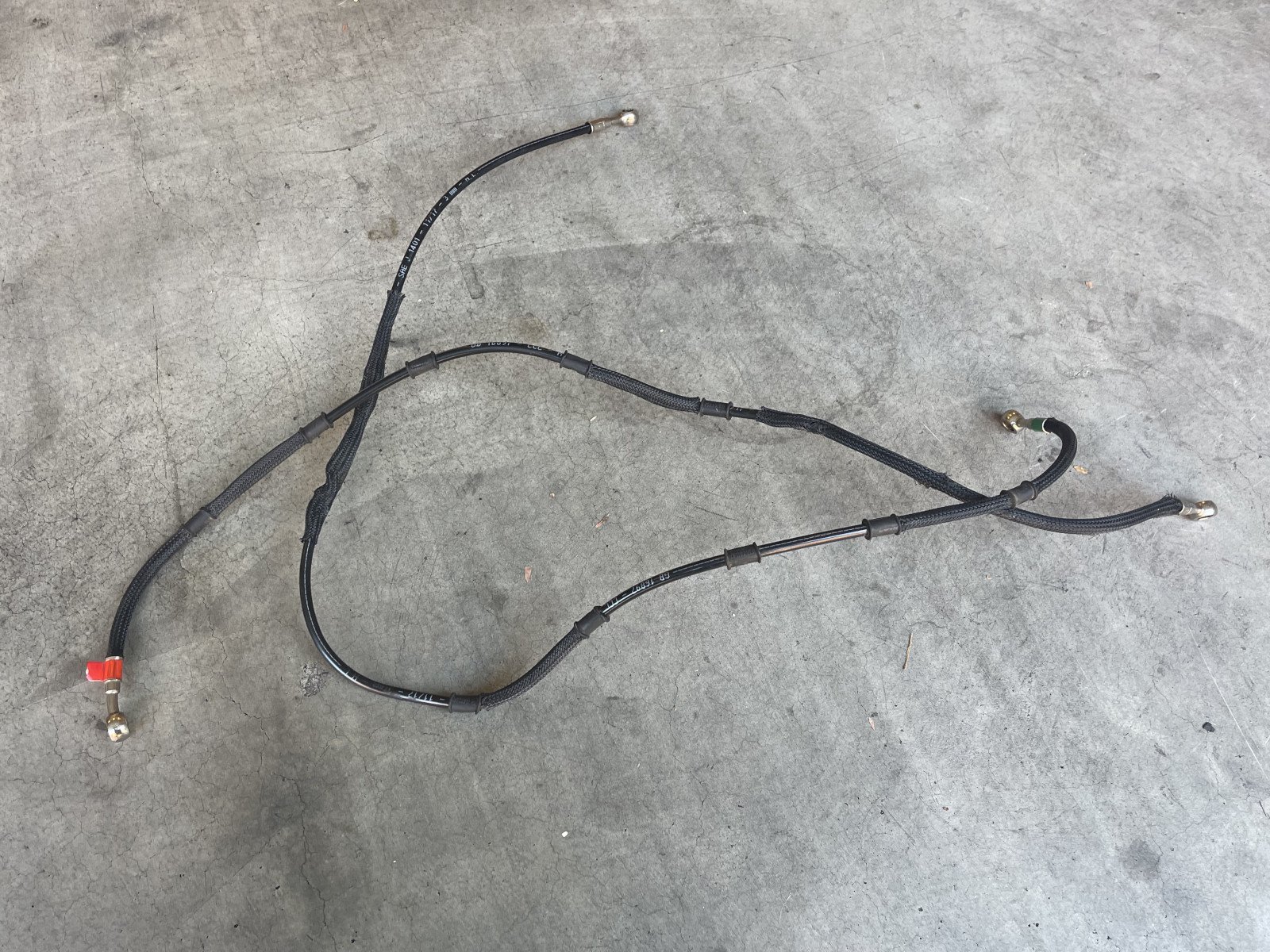 61810762A - CPU Front Calipers Line