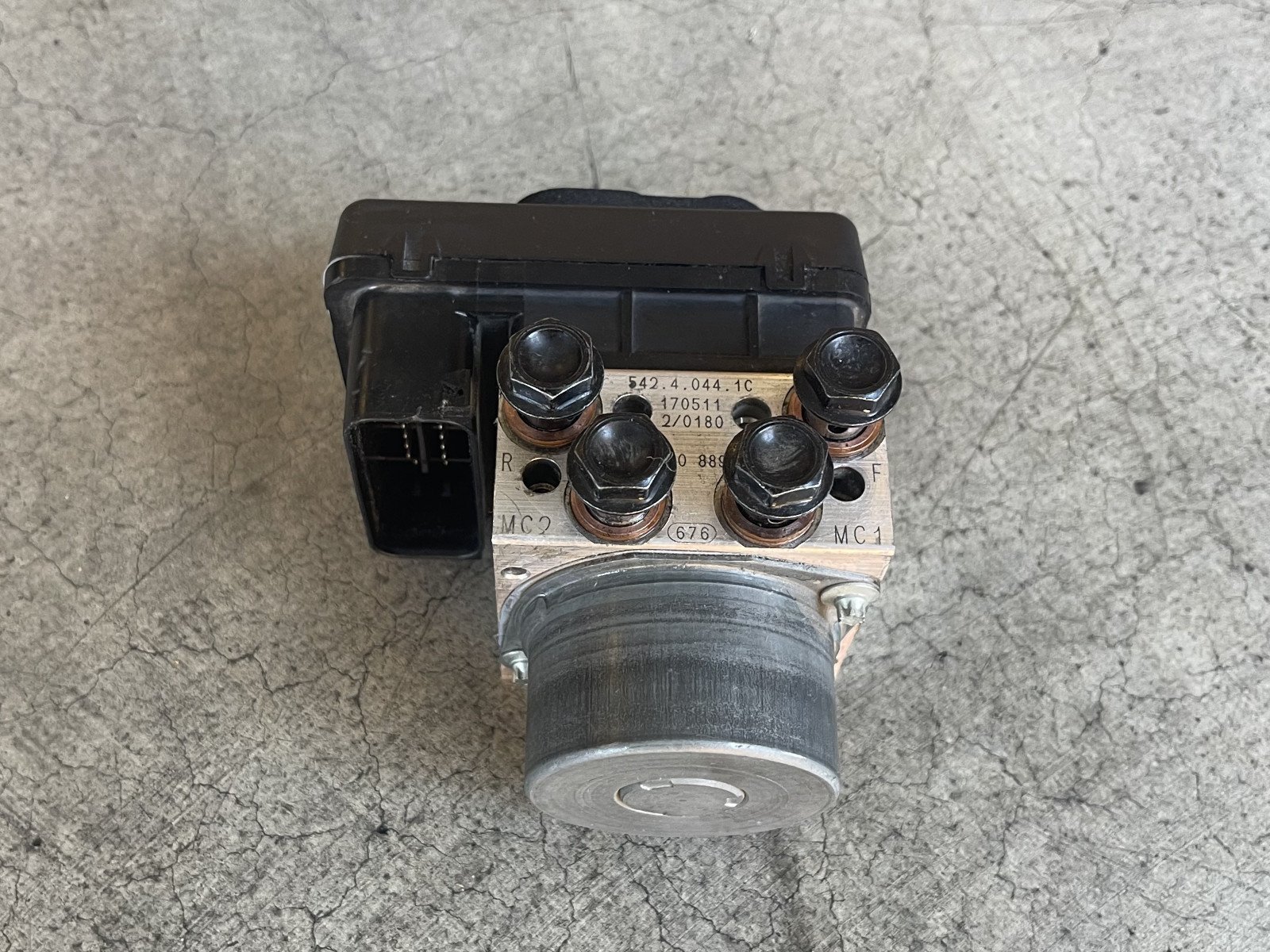 54240451B - Control Unit ABS - Image 2
