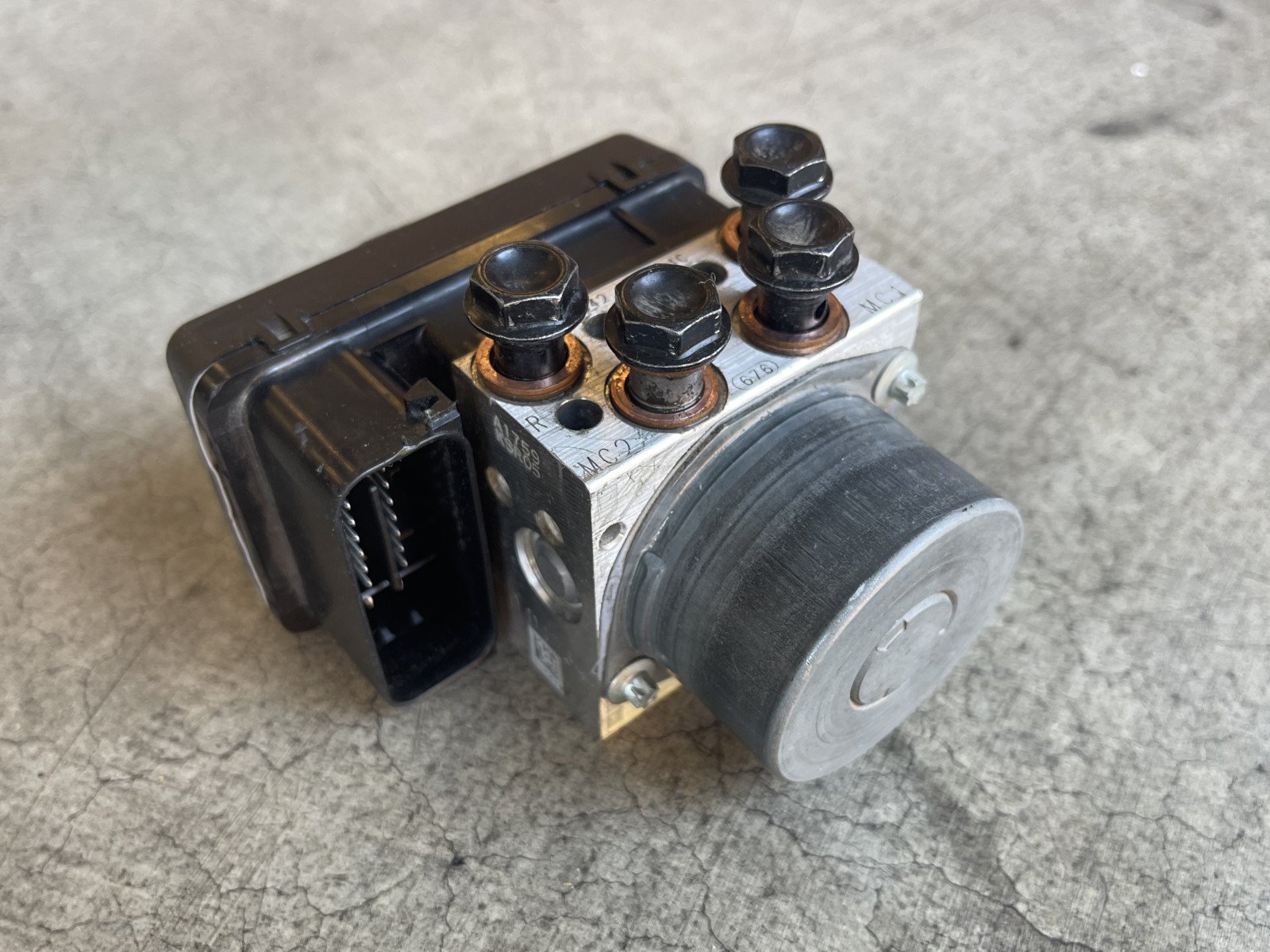 54240451B - Control Unit ABS