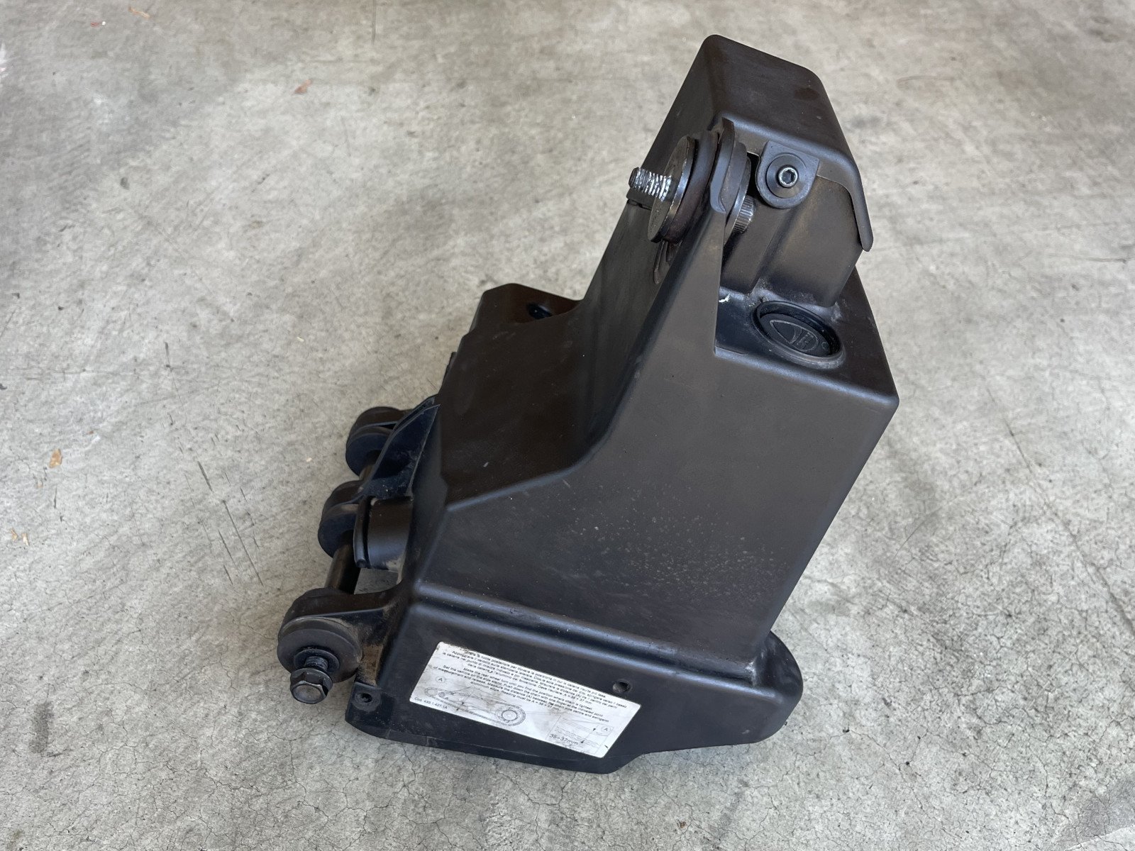 8291B632B - Battery Holder - Image 4