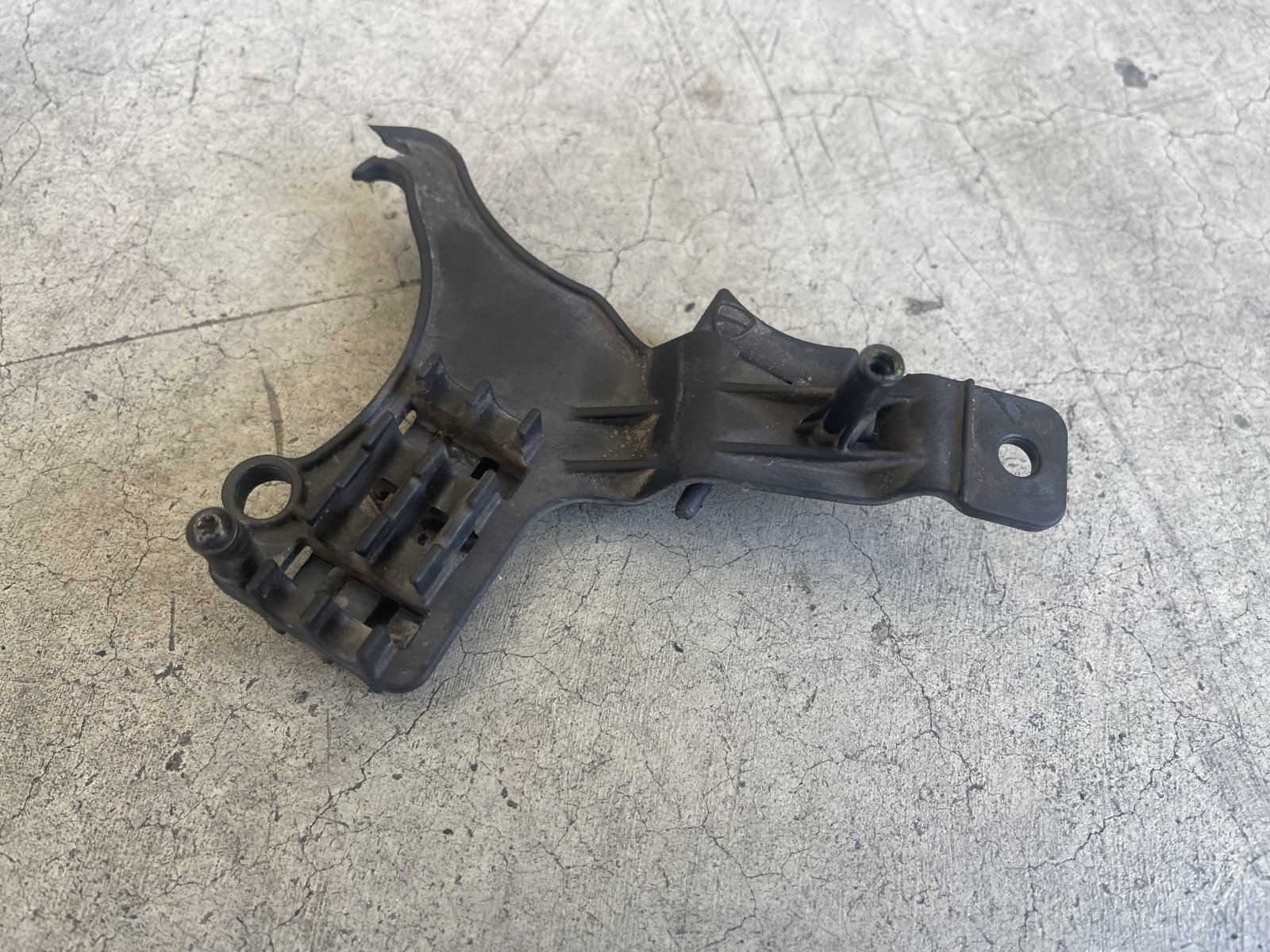 83018341B - Brake Hose Bracket - Image 2