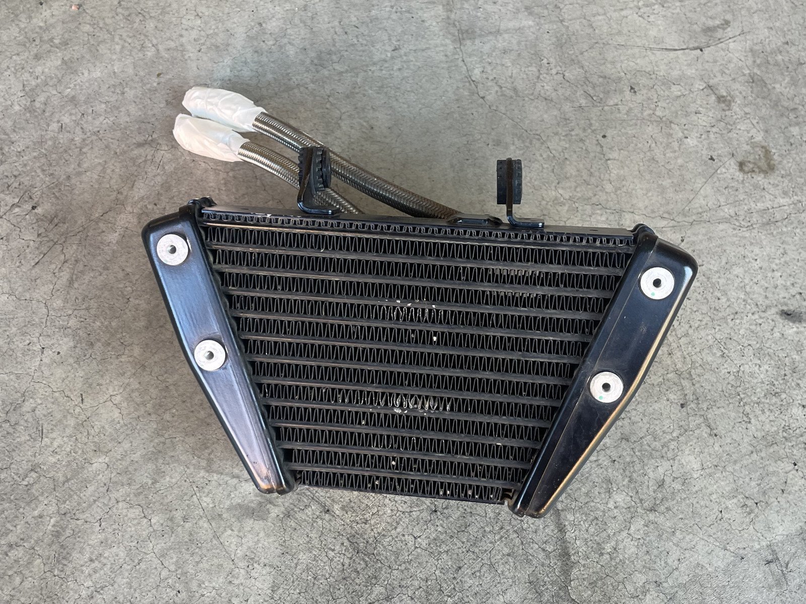54810461B - Oil Cooler