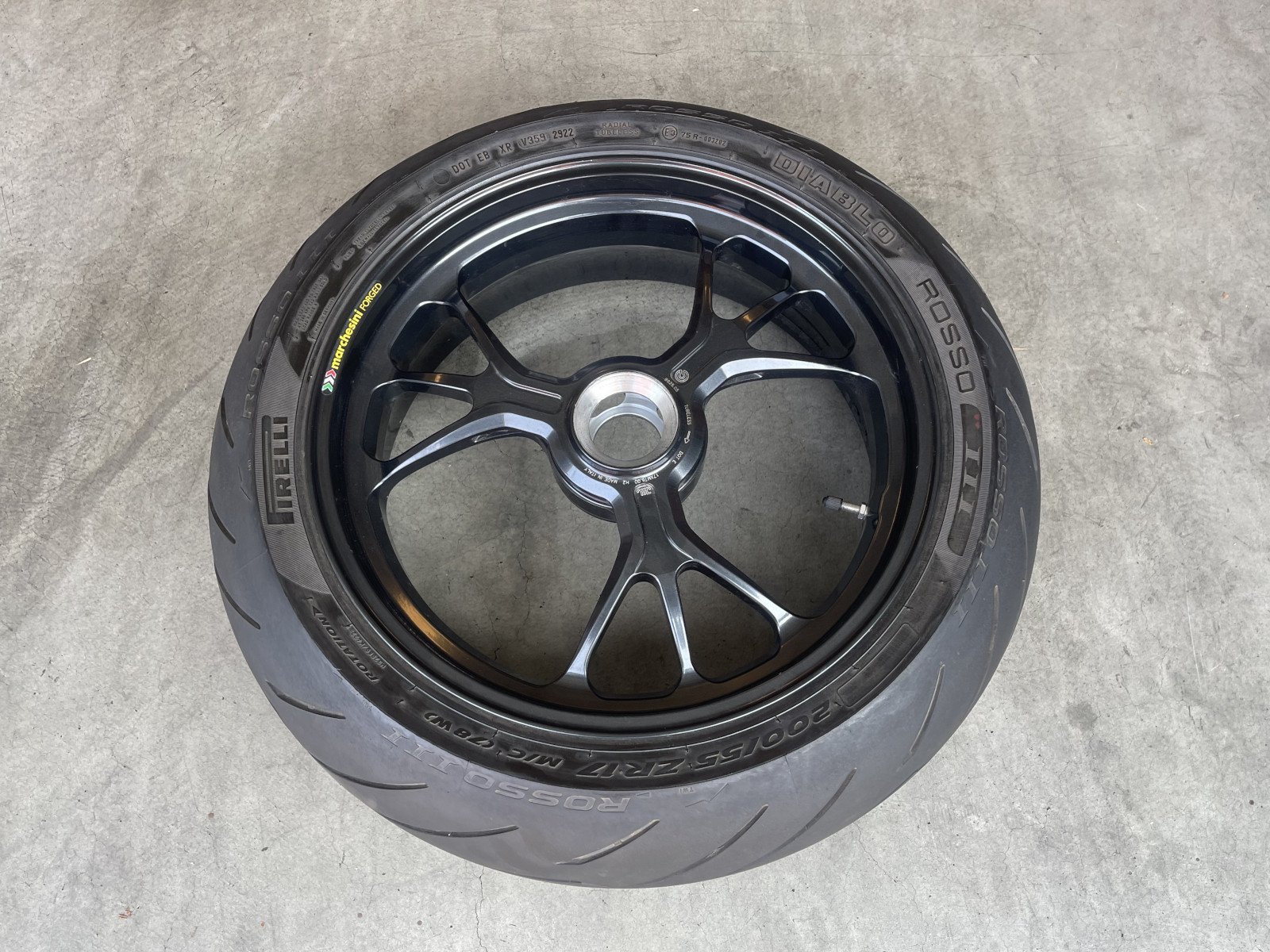 50221861AA - Rear Wheel Rim Cromo Marchesini With Rear Tire Diablo Rosso III (200-55 R17)