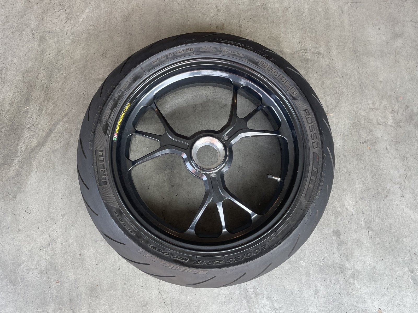 50221861AA - Rear Wheel Rim Cromo Marchesini With Rear Tire Diablo Rosso III (200-55 R17) - Image 3