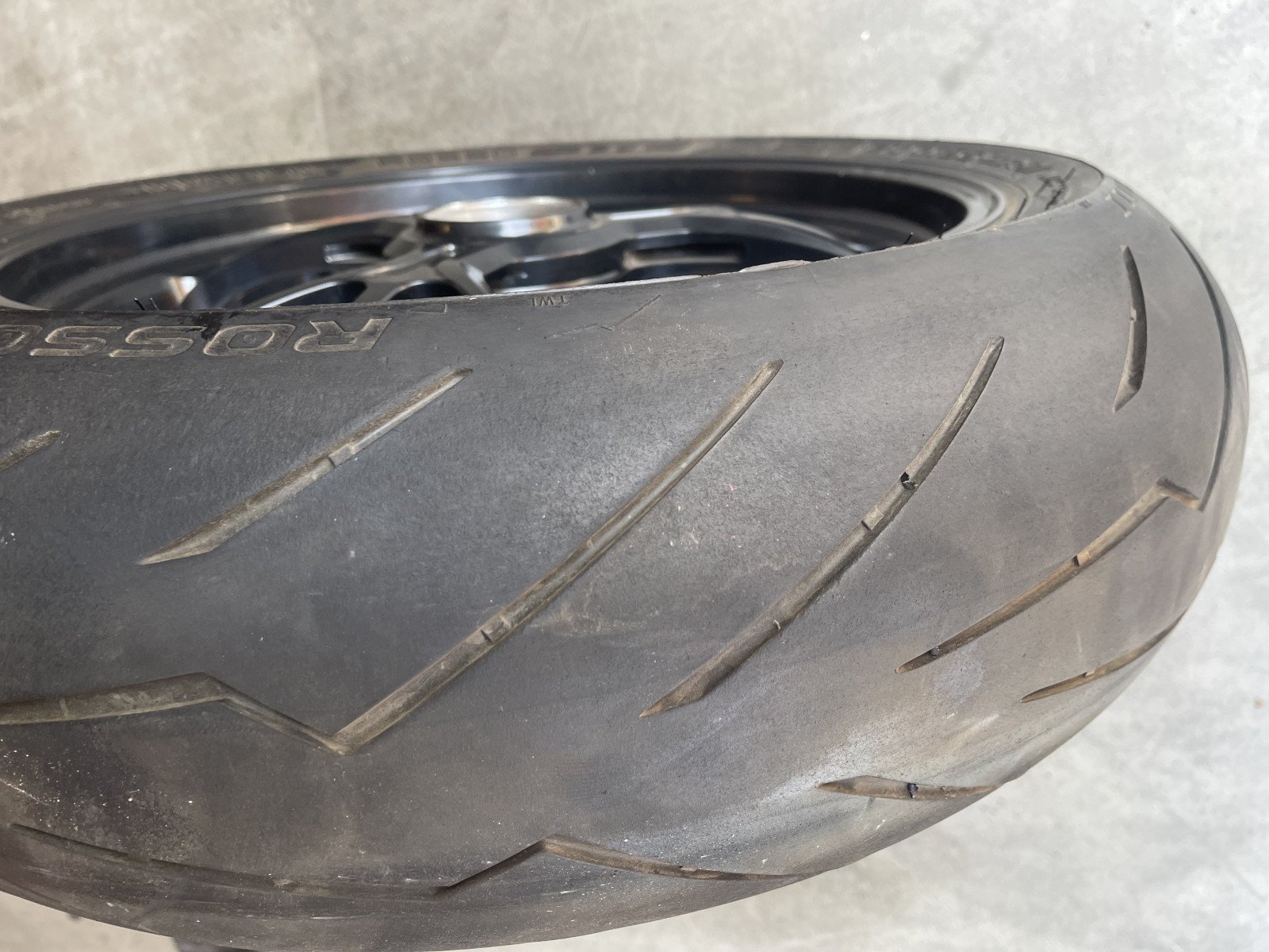 50221861AA - Rear Wheel Rim Cromo Marchesini With Rear Tire Diablo Rosso III (200-55 R17) - Image 6