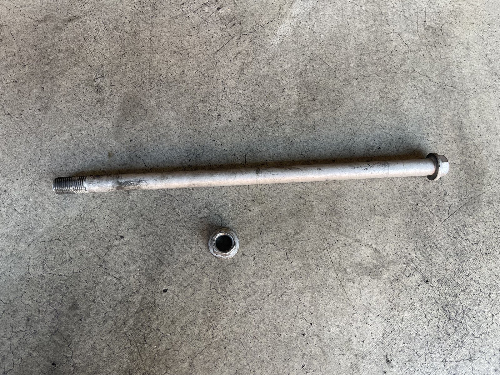 77918431AA - Special Screw