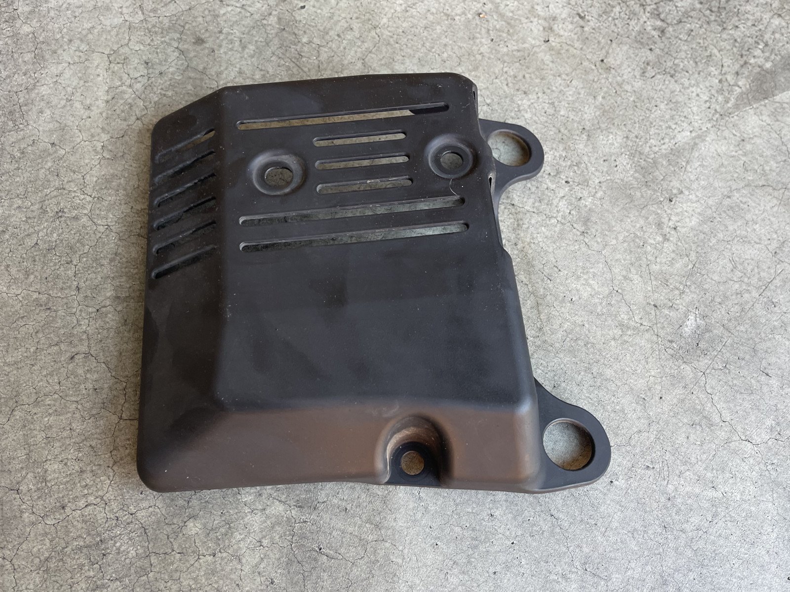 4601D231A - Guard voltage regulator
